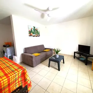Superbe Avec Parking Gratuit , Sainte-Anne (Grande-Terre) Guadeloupe